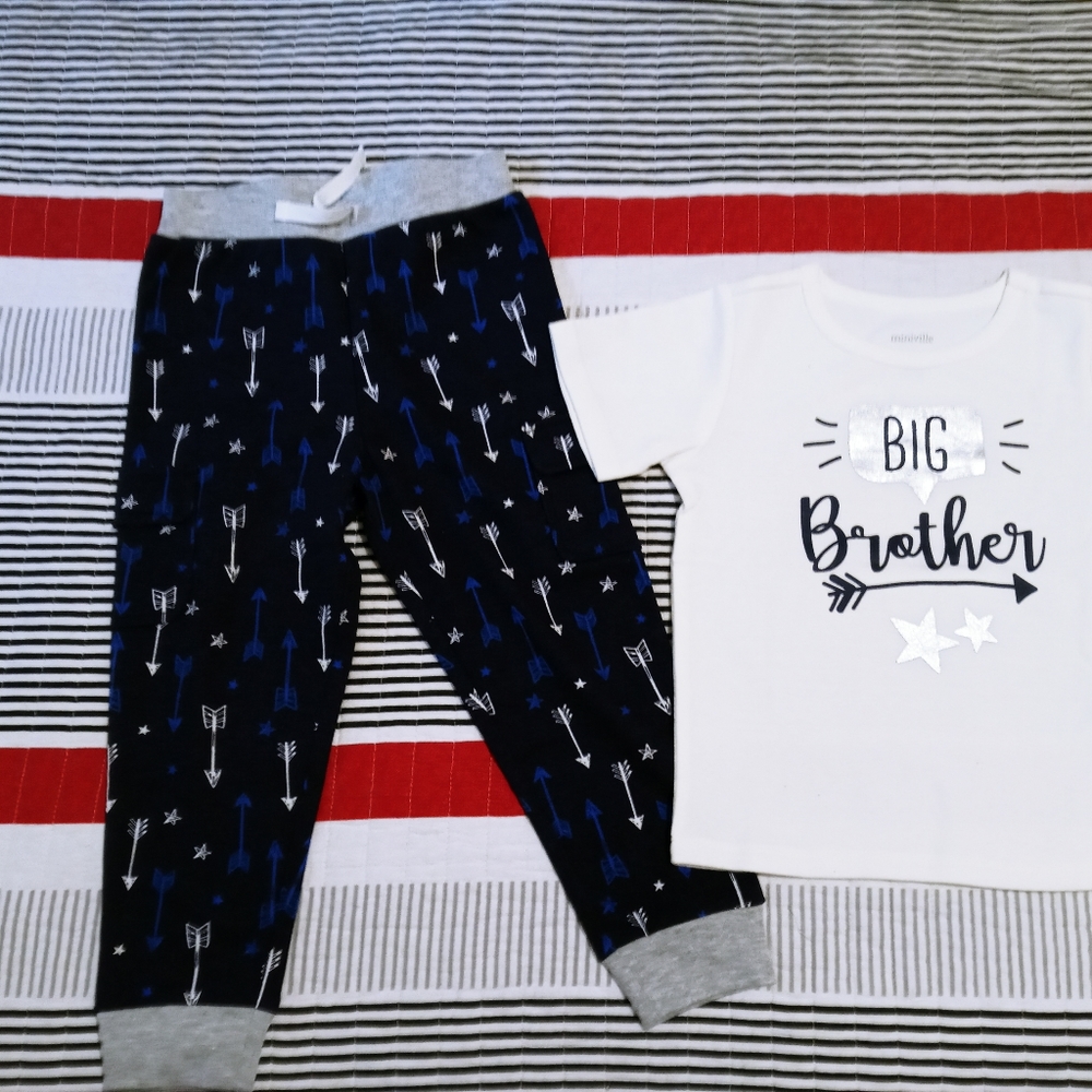 miniville 2 PC White T-shirt & Multicolor Arrow Jogger Pants 18 Months Set
